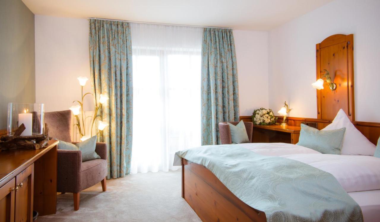 Landhotel Schneider Riedenburg Extérieur photo